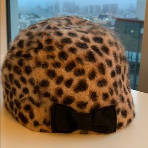 NWOT Angora leopard print cloche hat with bow